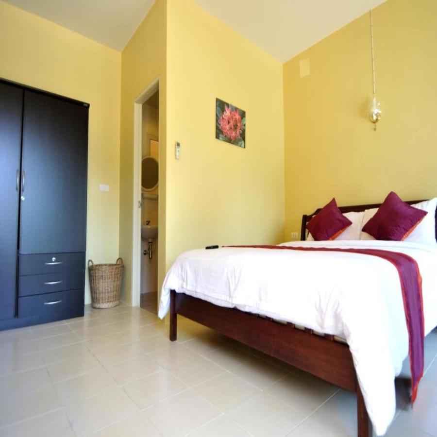 Serene Villa Phuket Chalong Exterior photo